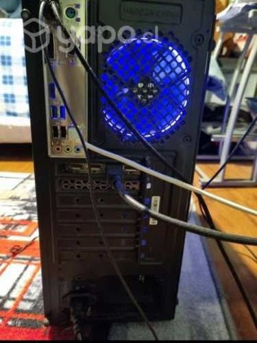 Pc gamer torre con mando ps5
