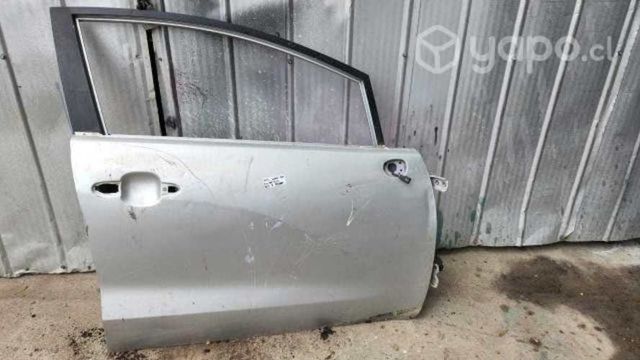 Puerta delantera derecha kia rio 4 2013