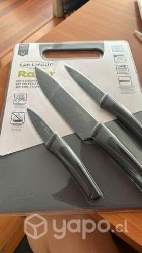 Set cuchillos y tabla (san Ignacio)