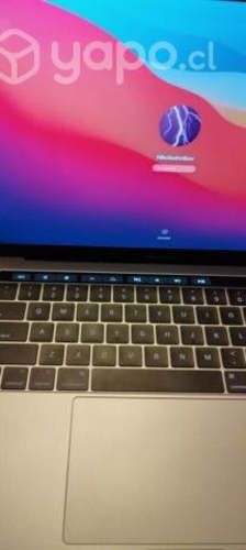Macbook Pro 13" 2017 Intel i7, 16 GB RAM 256gb SSD