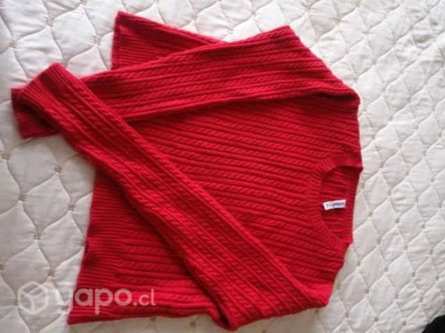 Ropa usada. Entrego en metro la moneda