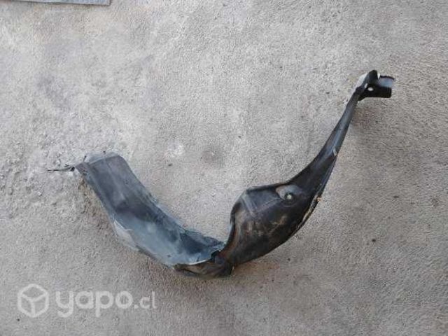 Guardafango Toyota Yaris 13/18 delantero izquierdo