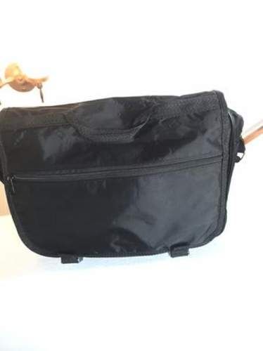 Bolso computador o coló neceser de viaje. Unisex
