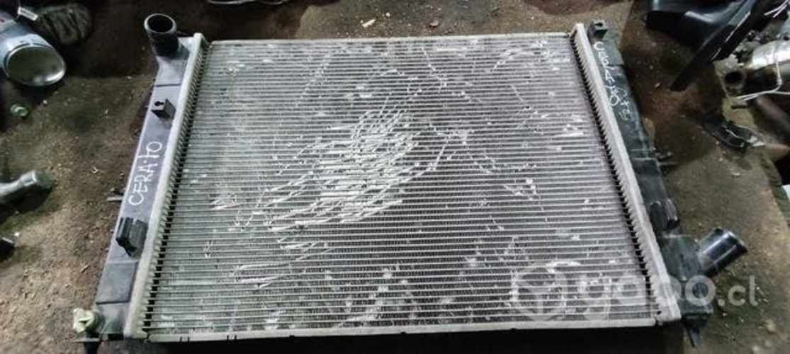 Radiador de agua Kia Cerato 2017