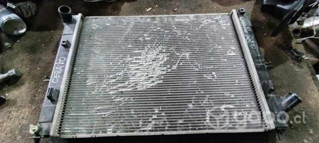 Radiador de agua Kia Cerato 2017