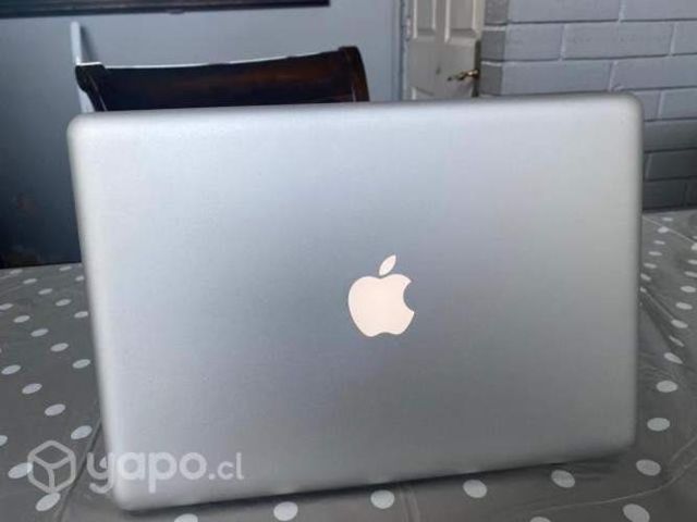 Macbook Pro (Semi nuevo)