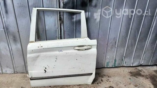 Puerta trasera izquierda ssanyong actyon sport 14