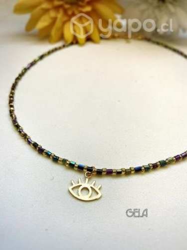 Collar corto con ojo turco