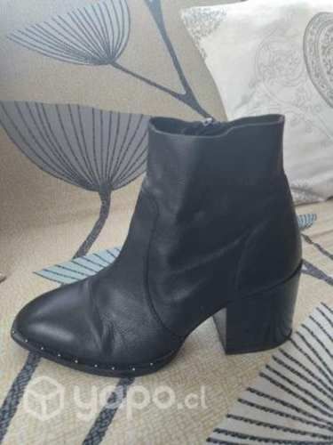 Botines cuero 37