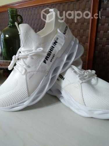 Zapatillas blancas