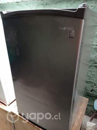 Frigobar Daewoo FR-146