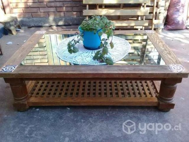 Mesa Rústica de Madera