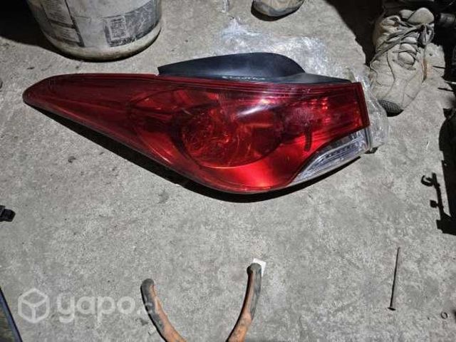 Foco trasero hyundai elantra 2015 lh