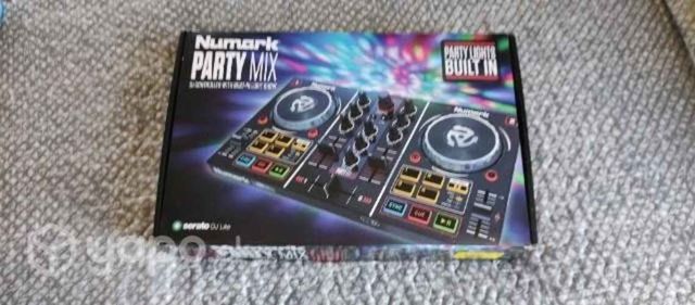 Controlador Numark Party Mix