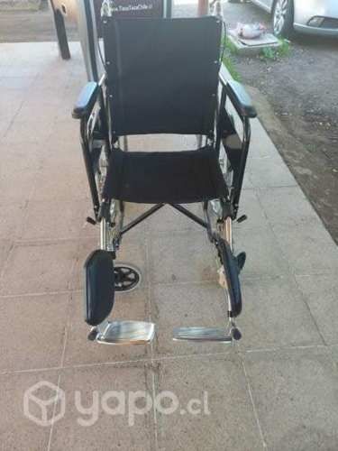 silla de ruedas con respaldo reclinable