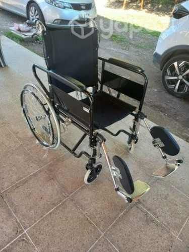 silla de ruedas con respaldo reclinable