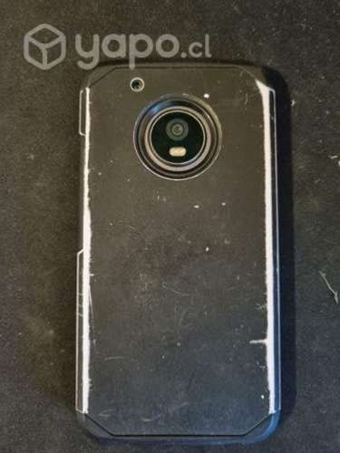 Moto G5+ con carcasa