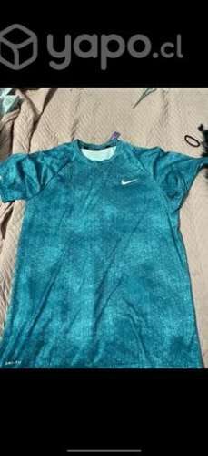 Polera Nike original hombre L
