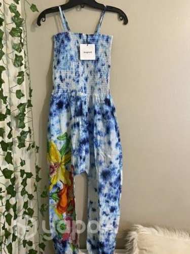 Enterito marca desigual talla 13-14