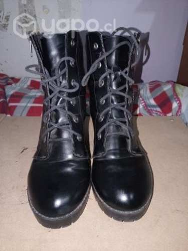 Botas negras Forever 21 talla 40