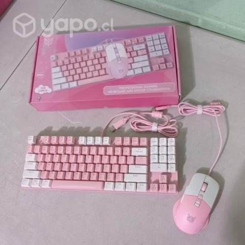 Teclado gamer rosado