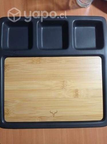 Bandeja de cerámica con 4 selecciones para picar