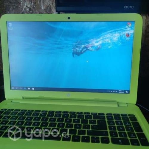 Notebook HP amarillo 4gb ram 500 GB interna amd r4