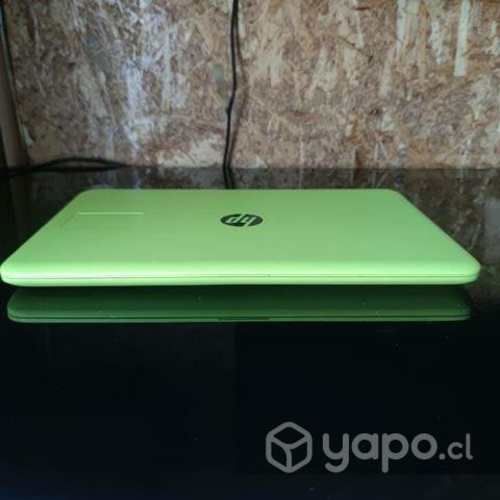 Notebook HP amarillo 4gb ram 500 GB interna amd r4