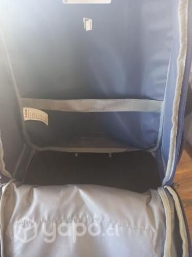 Mochila Xtrem azul con rueditas como nueva