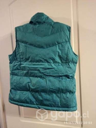 Parka niña sin manda marca Coogi talla 10