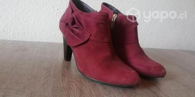 Botines marca gacel talla 36 cuero