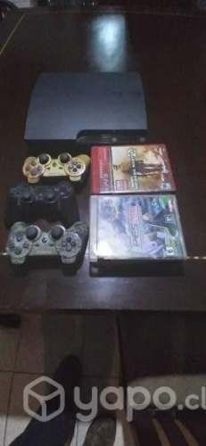 Playstation 3 con 2 controles y juegos