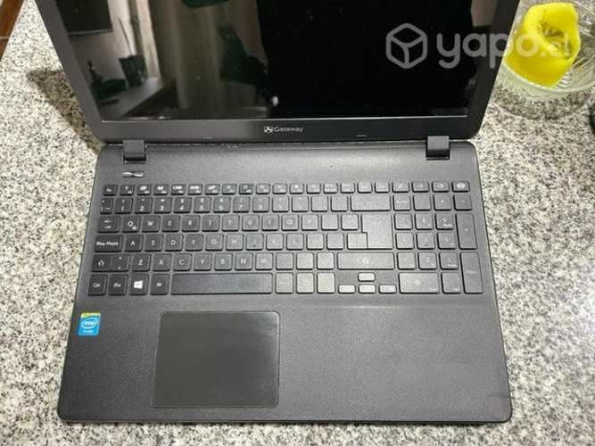 Laptop gateway en execelente estado