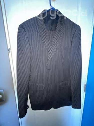 Terno negro completo rallado
