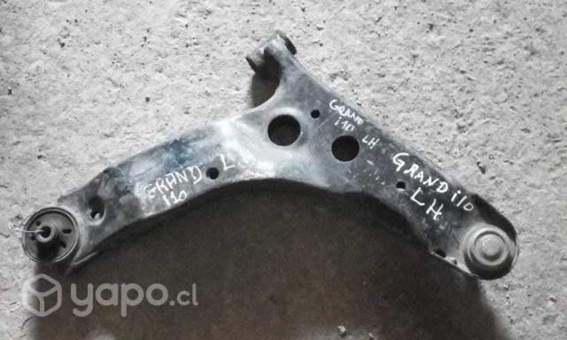 Bandeja Hyundai I10 izquierdo(T/crédito cuotas)