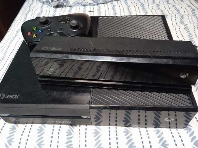 Xbox one + kinect + mando