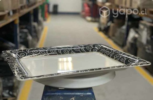 Fuente Retangular Diseño Ola Negra