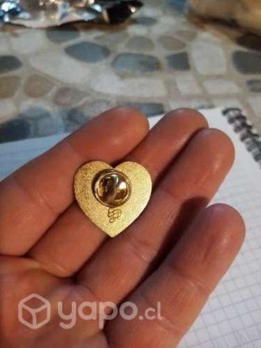 Pins corazon