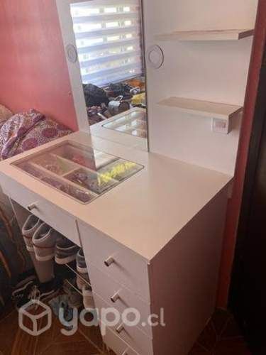 tocador con luces conversable