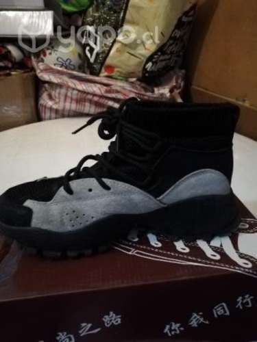 Zapatillas tubulares talla 35