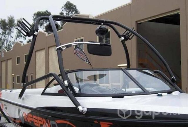 Torre de wakeboard para lancha