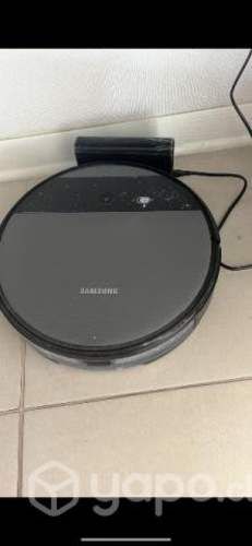 Robot inteligente aspira y trapea