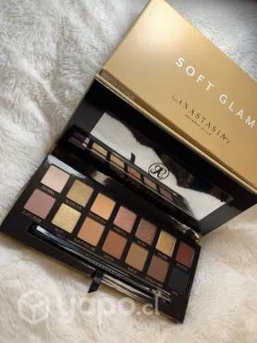 Sombra soft glam anastasia beverly hills