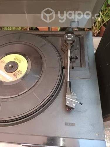 Tocadiscos retro Sanyo usado funcionando