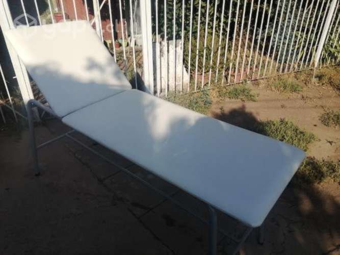 Camilla excelente condición