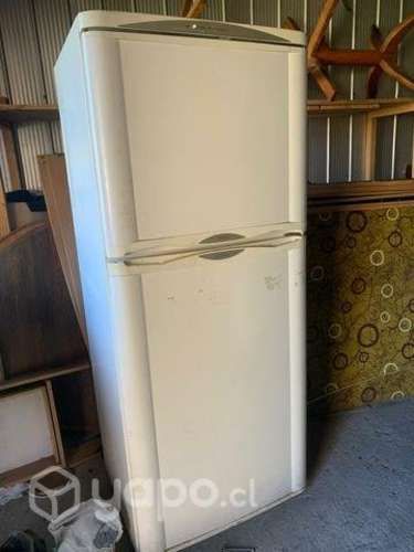 Refrigerador Bosch Grande.