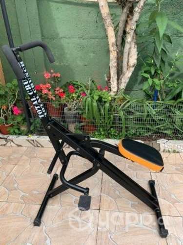 Máquina de ejercicios Total Crunch