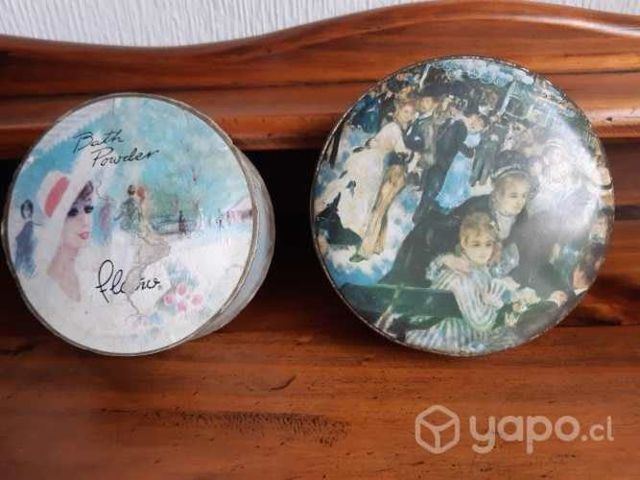 Envases antiguos de polveras perfumería