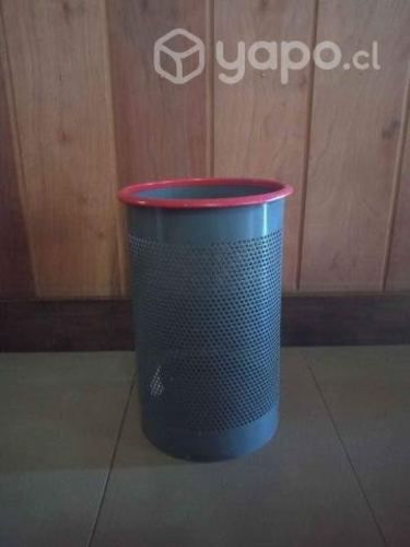 Papelero / basurero de metal grueso