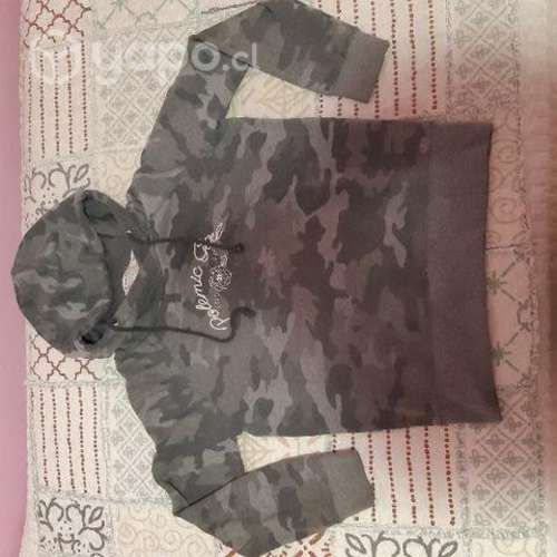 Poleron niña polemic